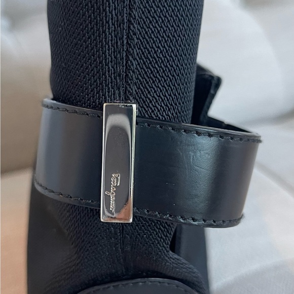 Salvatore Ferragamo small Shoulder Bag - Picture 6 of 14